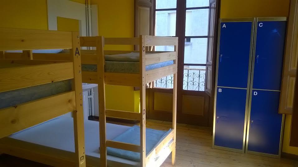 Albergue La Casona Del Peregrino 利亚内斯 外观 照片